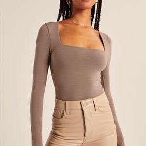 Abercrombie body suit in brown size L worn once
